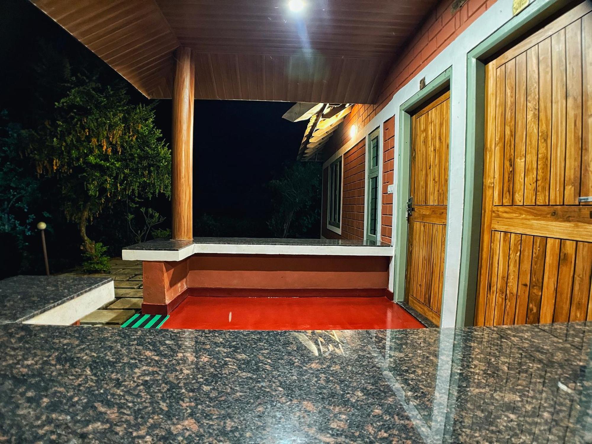 Mahout Resort Wayanad - An Experiential Jungle Stay With Waterfall Kalpetta Esterno foto