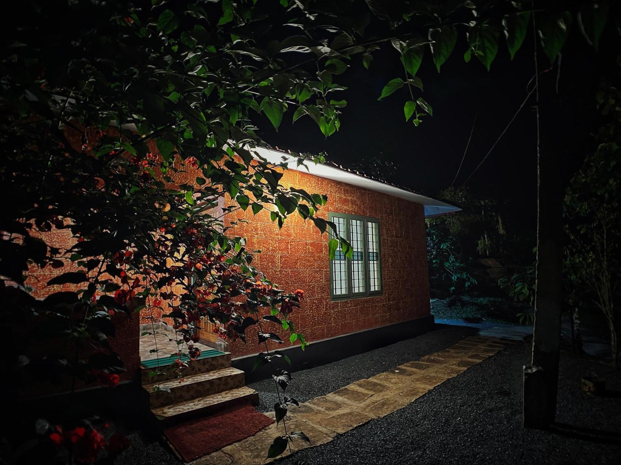 Mahout Resort Wayanad - An Experiential Jungle Stay With Waterfall Kalpetta Esterno foto