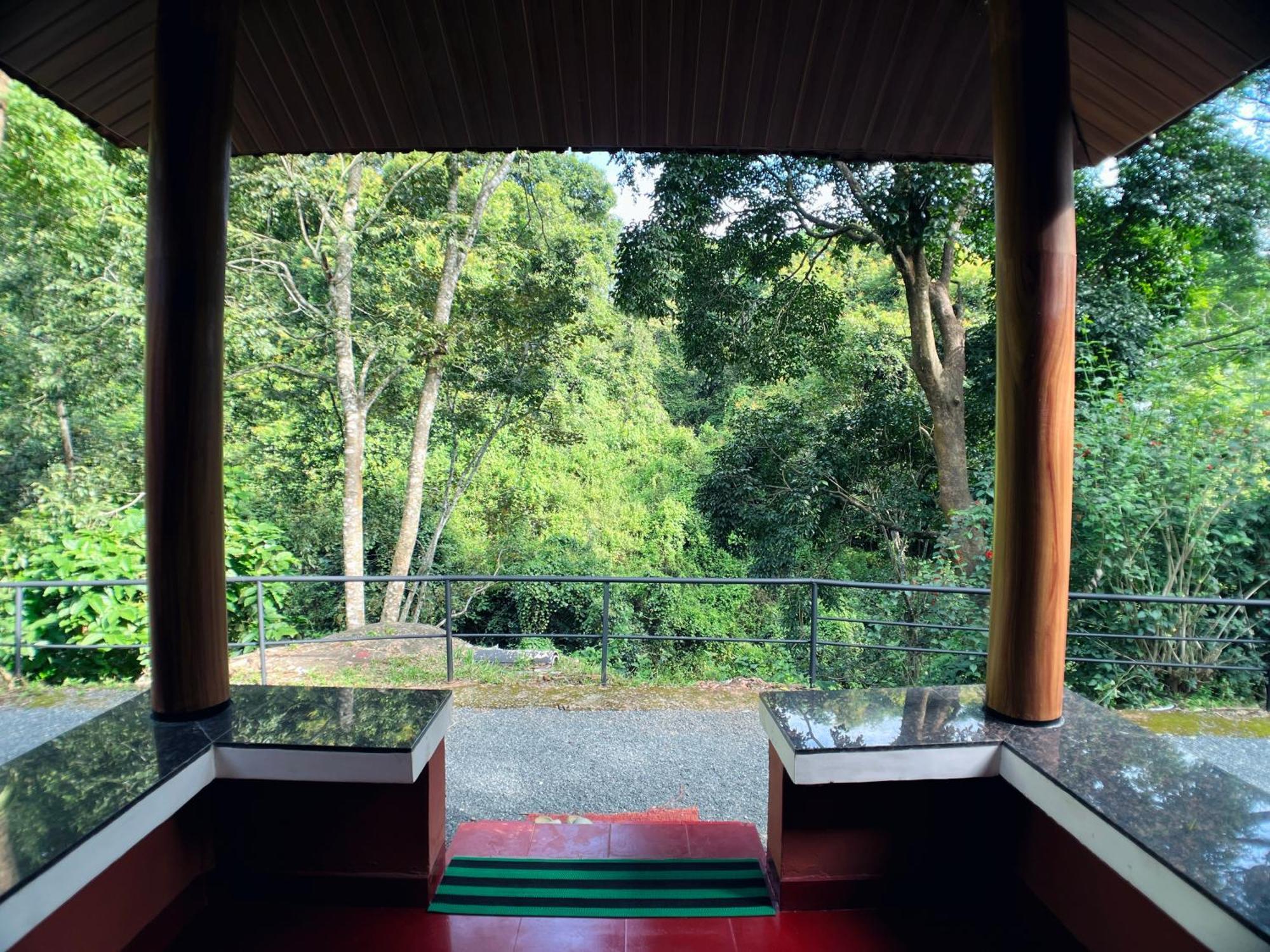Mahout Resort Wayanad - An Experiential Jungle Stay With Waterfall Kalpetta Esterno foto